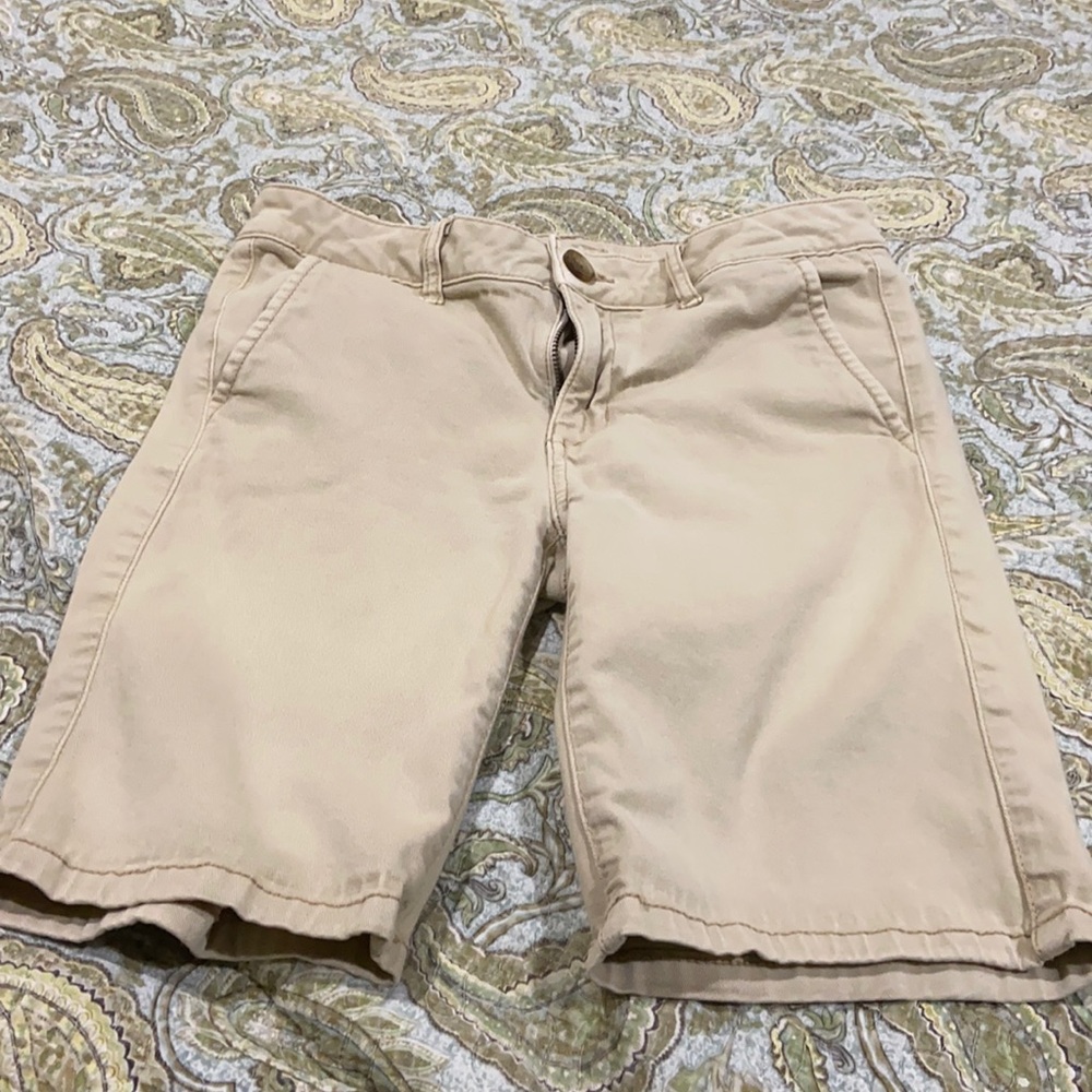 American Eagle Super Stretch X size 4 Bermuda shorts.
